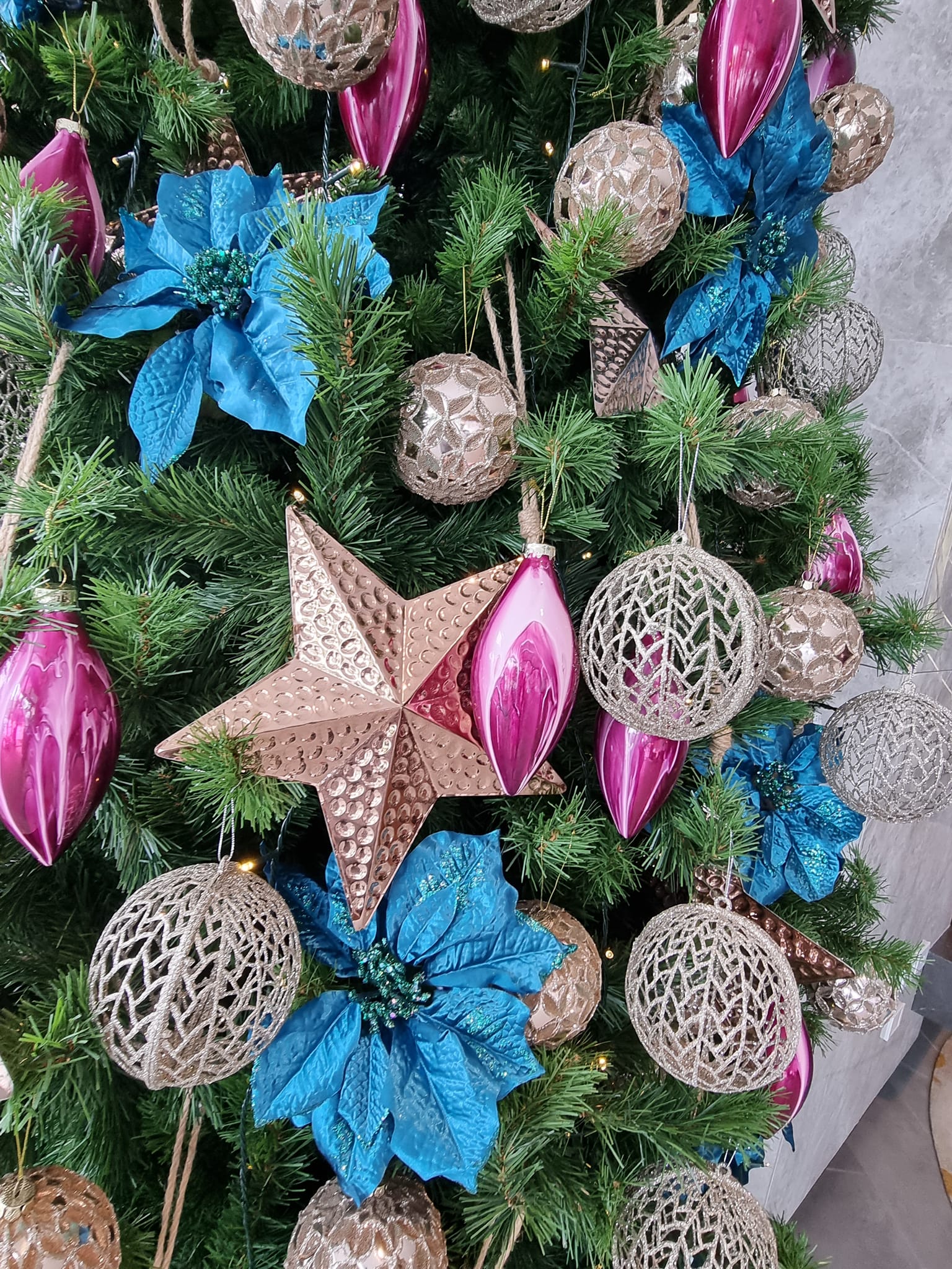 Christmas Gallery The Christmas Decorators