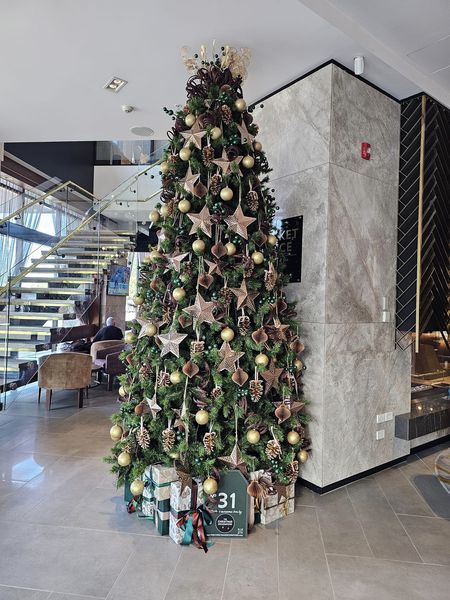 The Christmas Decorators ... 2024 Christmas Tree #31 Christchurch