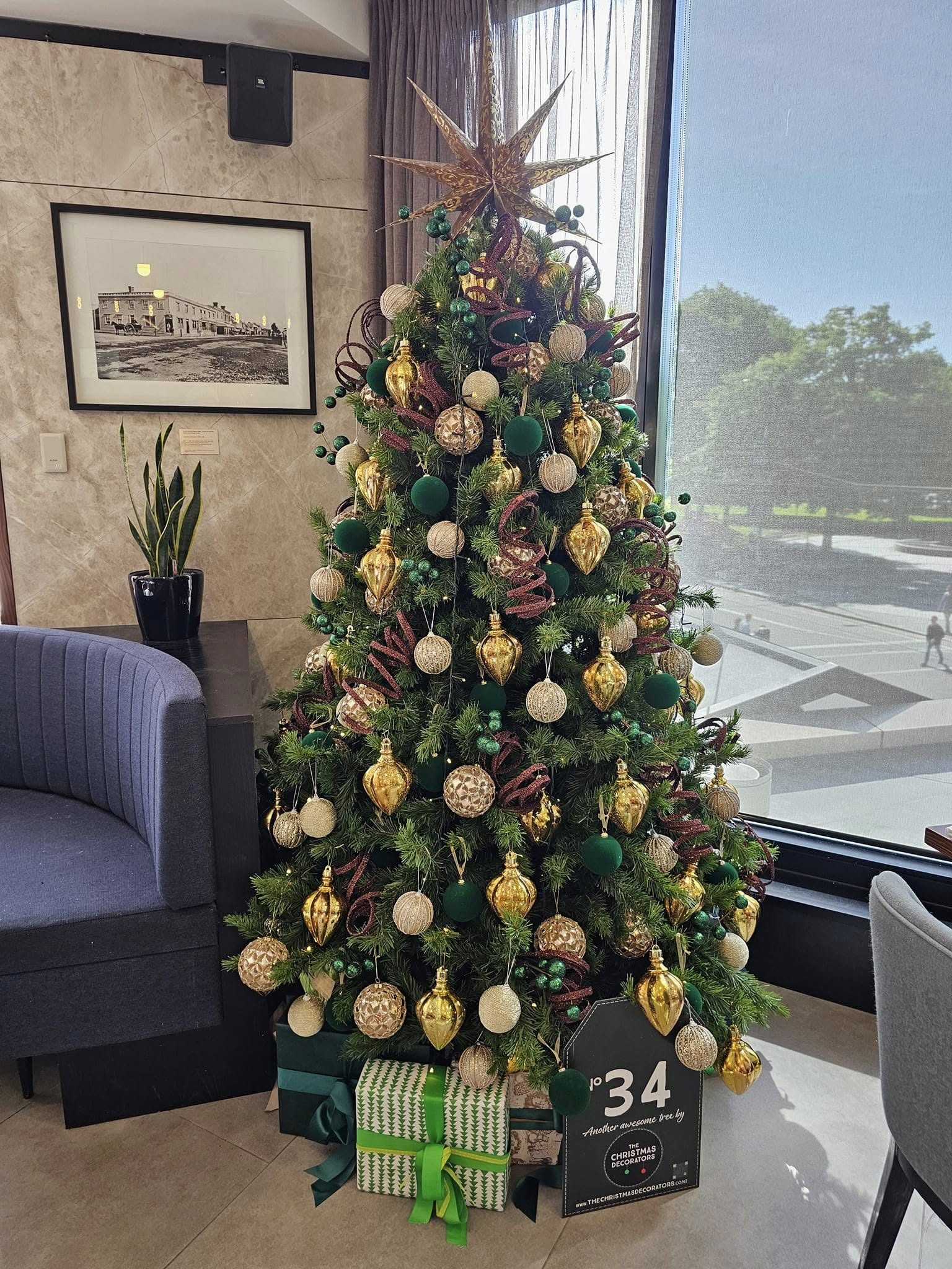 The Christmas Decorators 2024 ... Christmas Tree #34 Christchurch