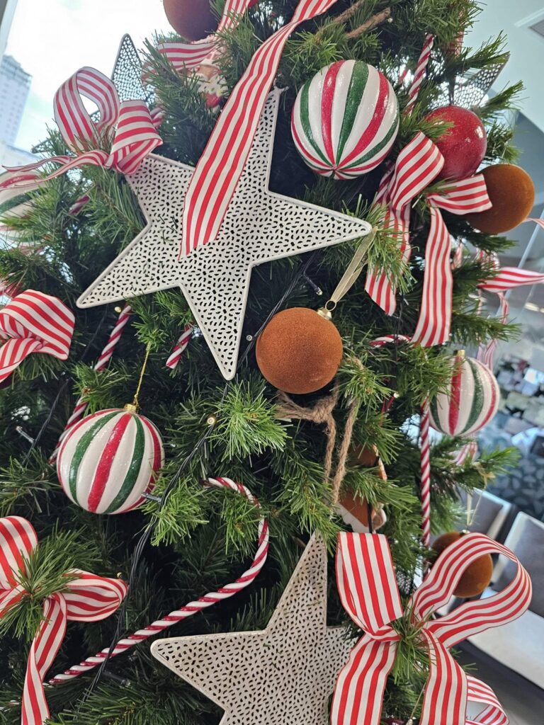 The Christmas Decorators ... 2024 Christmas Tree #36 Christchurch