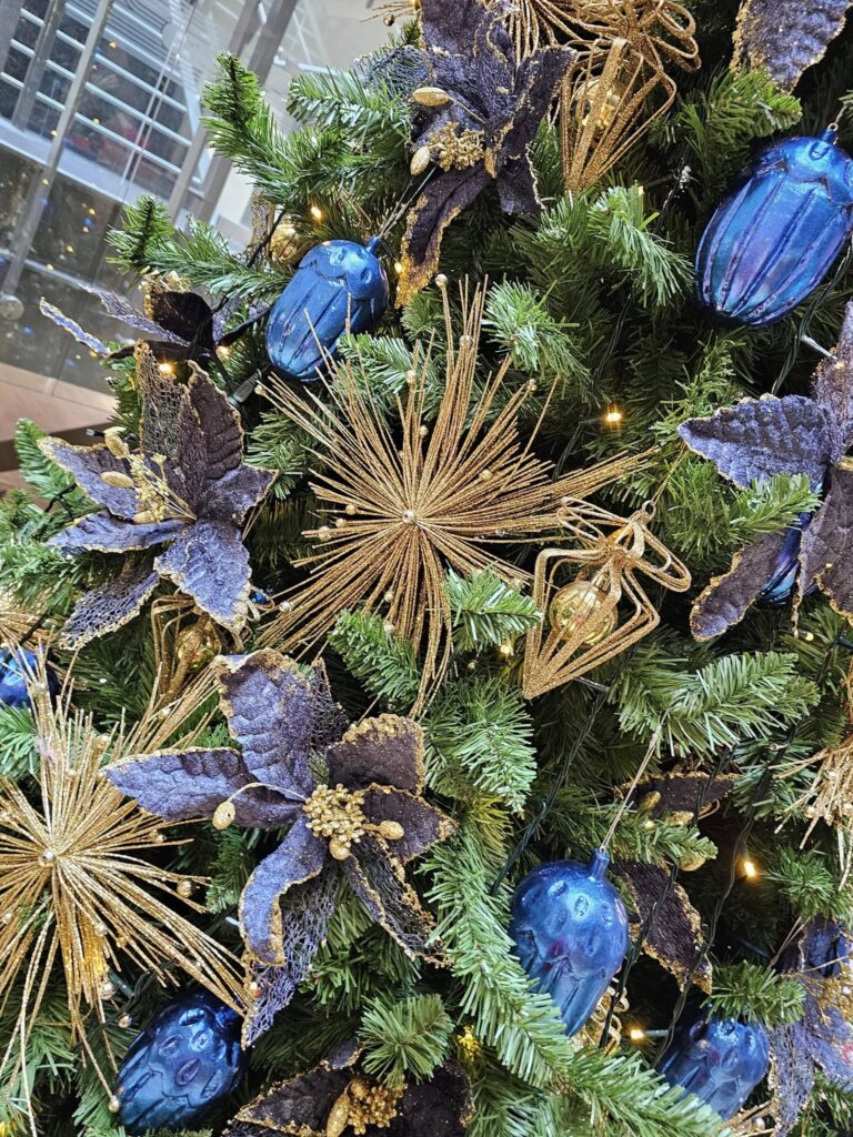 The Christmas Decorators 2024 ... Christmas Tree #53 Wellington