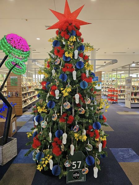 The Christmas Decorators ... 2024 Christmas Tree #57 Paraparaumu
