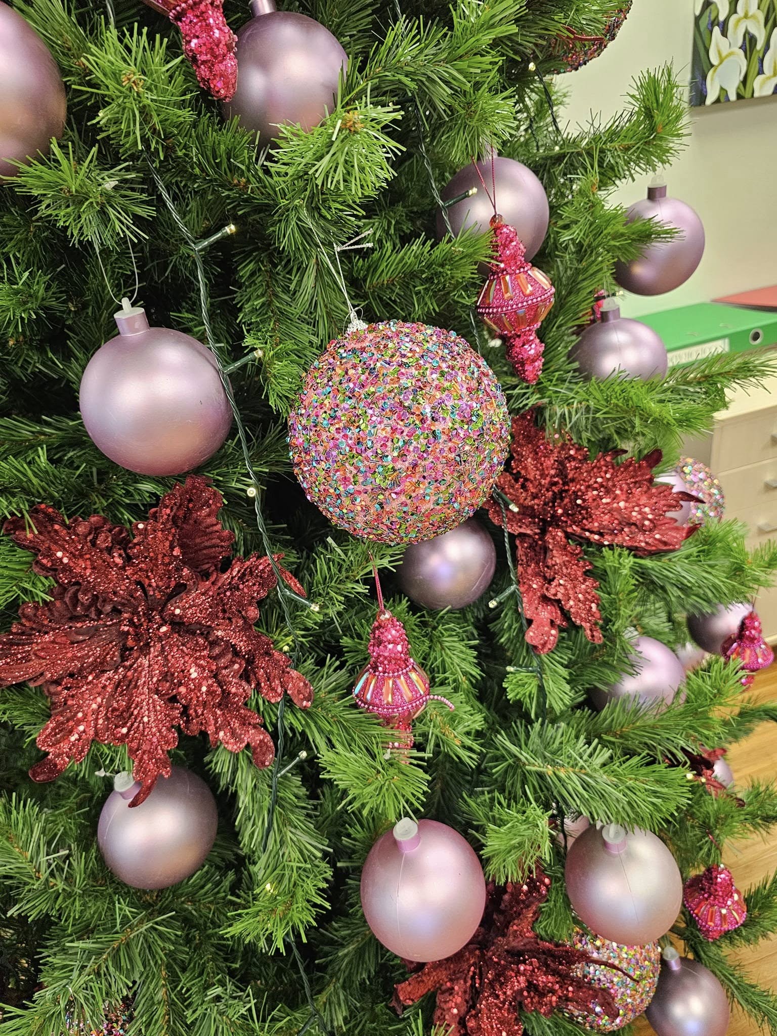 The Christmas Decorators 2024 ... Christmas Tree #60 Wellington
