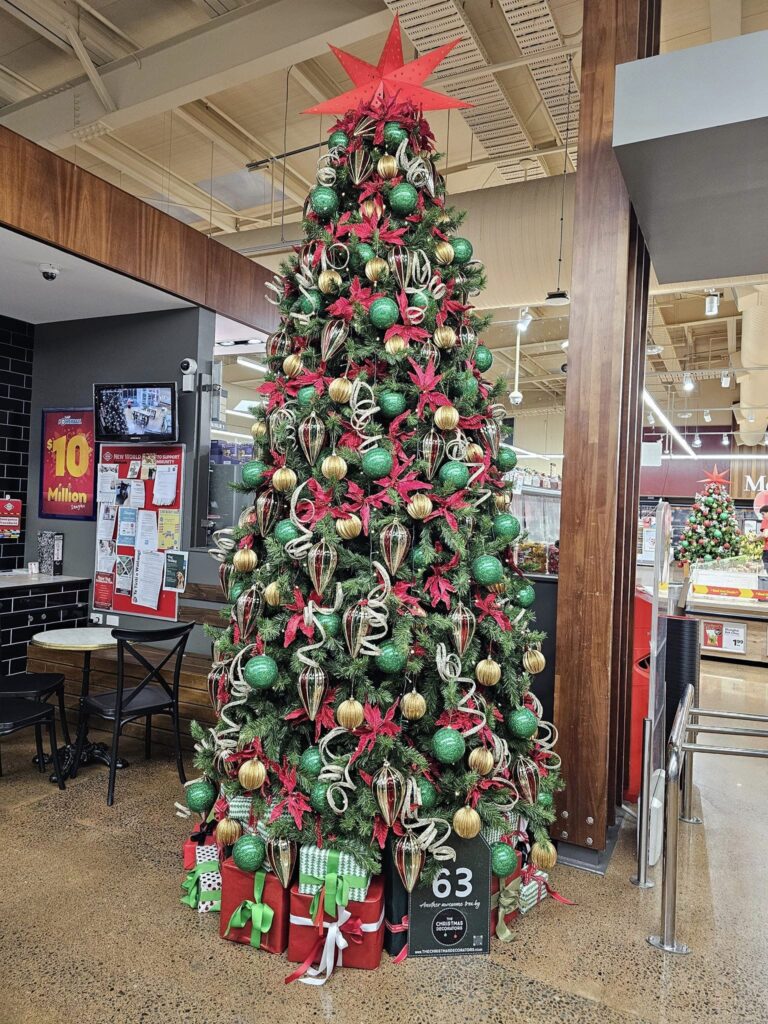 The Christmas Decorators ... 2024 Christmas Tree #63 Wellington