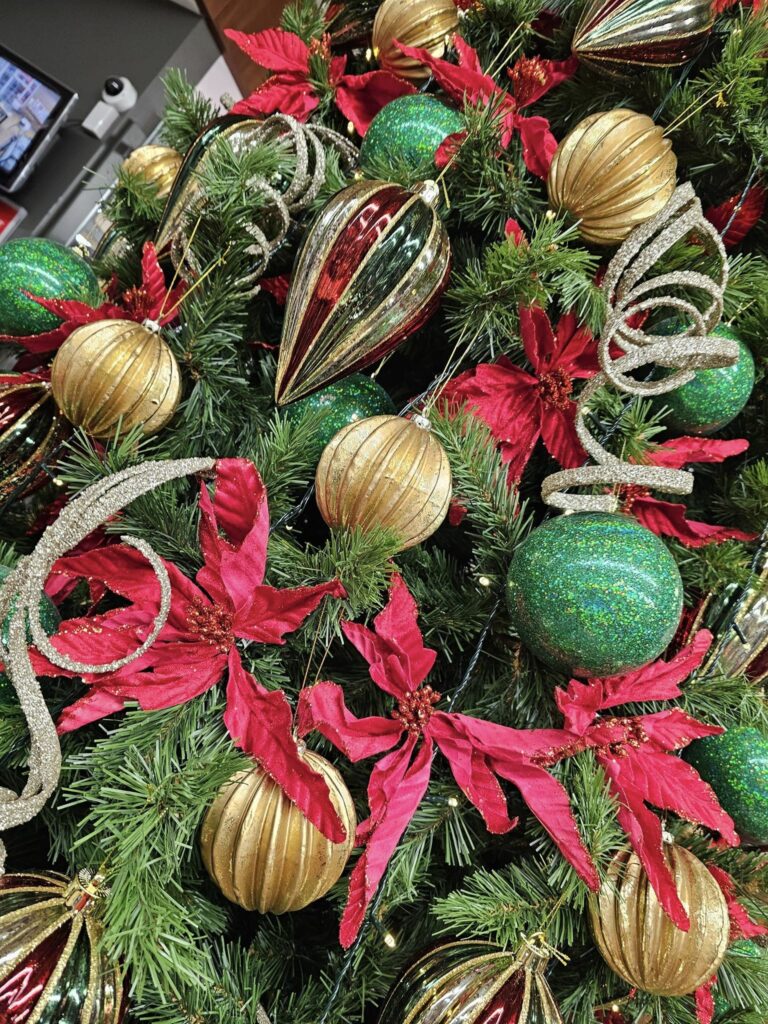 The Christmas Decorators 2024 ... Christmas Tree #63 Wellington