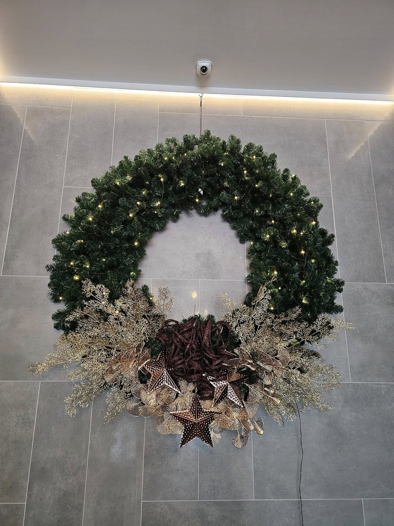 The Christmas Decorators ... Christmas Wreath 2024
